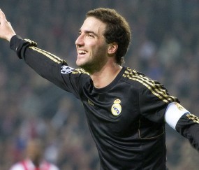 开云官网-国安闪电战开场五分钟连下两城，武磊防线如纸糊！国安闪电战5分钟轰两球，武磊防线形同虚设